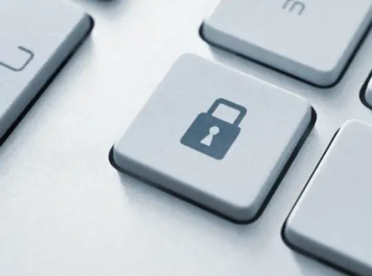 Bild mit einer Tastatur und Schloßsymbol - IT-Sicherheit